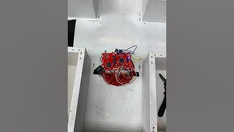 Autonomous Maze-Completing Robot