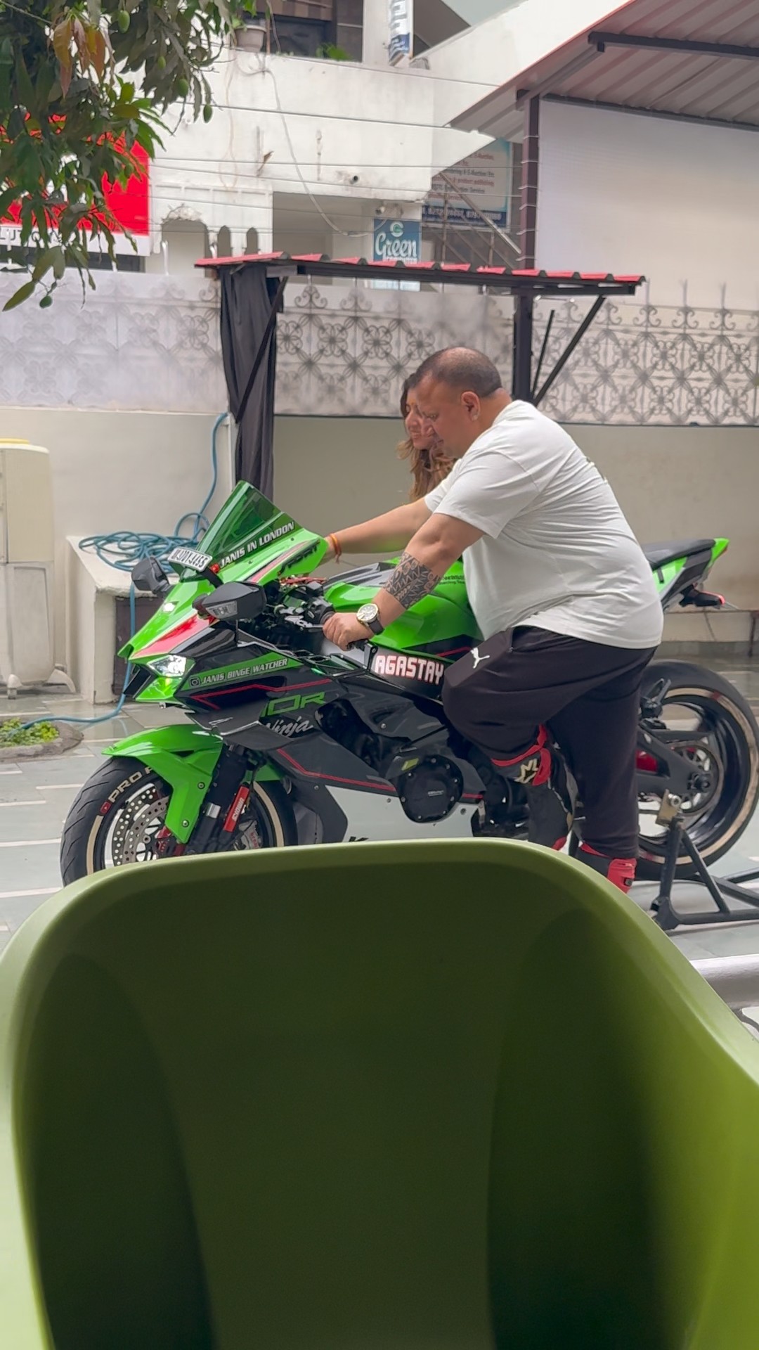 Cold Start of Kawasaki Ninja Zx10r #shortsfeed #shortsvideo