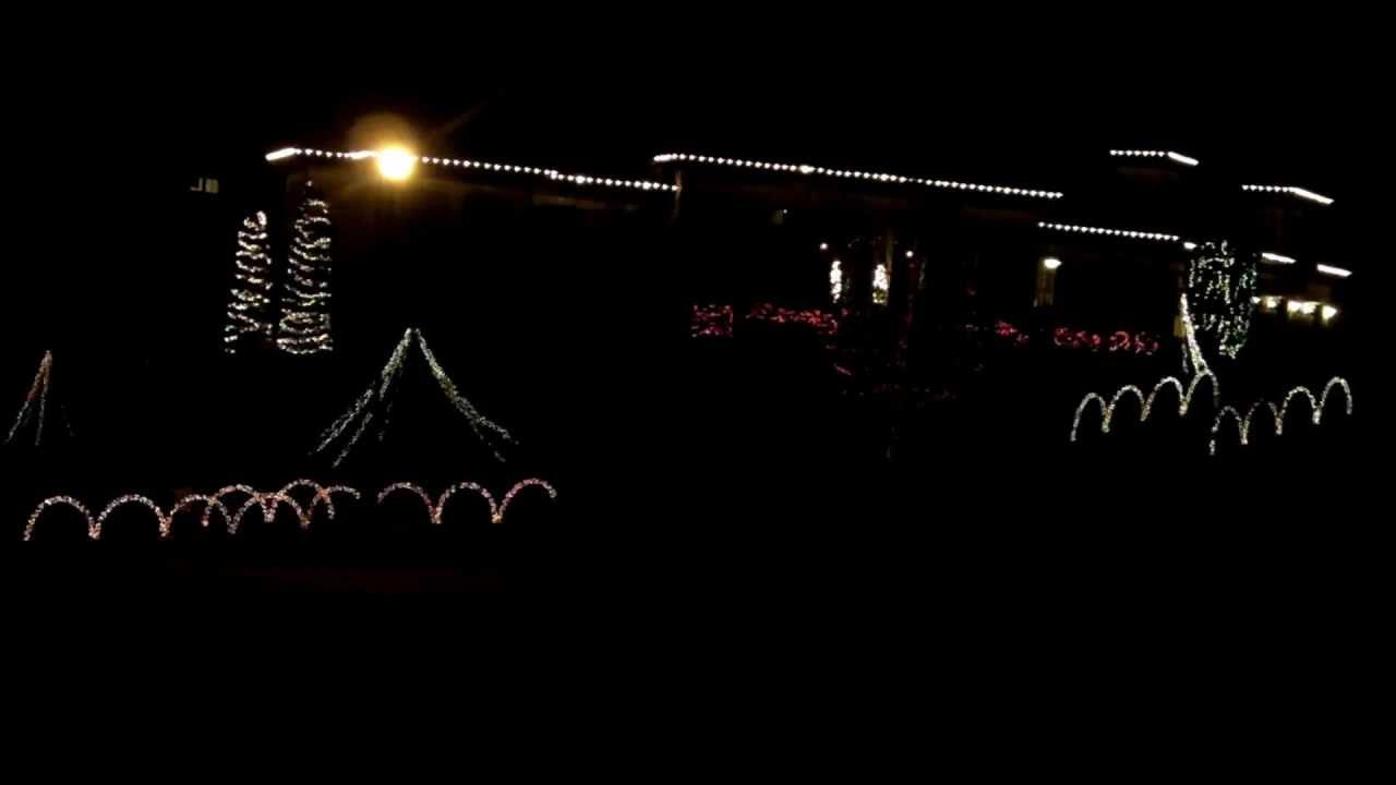 (AC/DC Thunderstruck Christmas Light Show Brentwood Tennessee 2012
