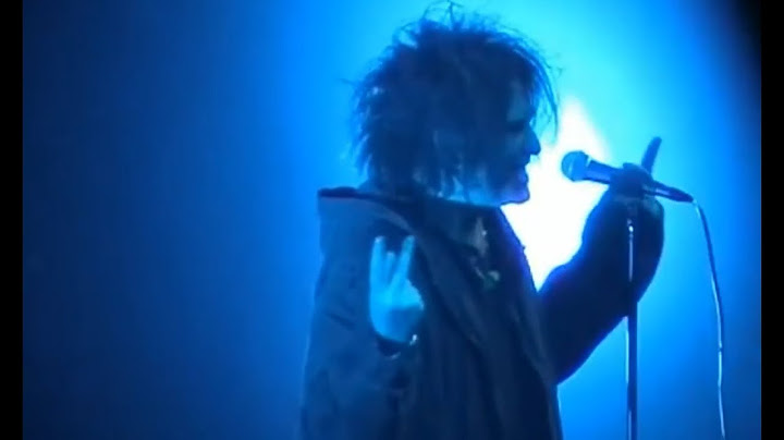 Robert Smith & Blink-182 * live at Wembley Arena, London