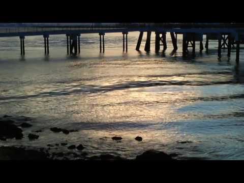 Constructive and destructive interference in water waves Video 4 of 4