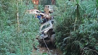 4x4 ao Extremo Trilha da Pedra lisa com os amigos de SC / Troller Rural F-75 & Stark