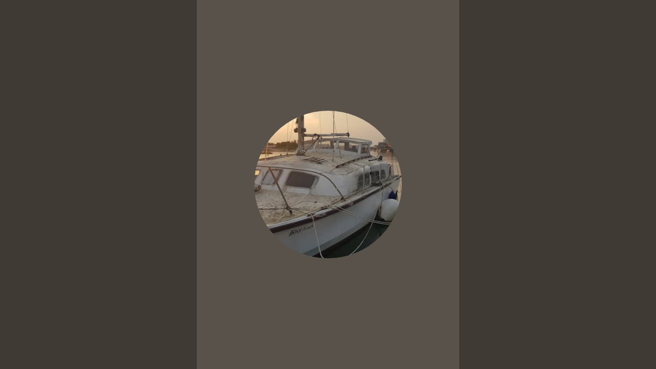 Sailing Foxy Lady is live