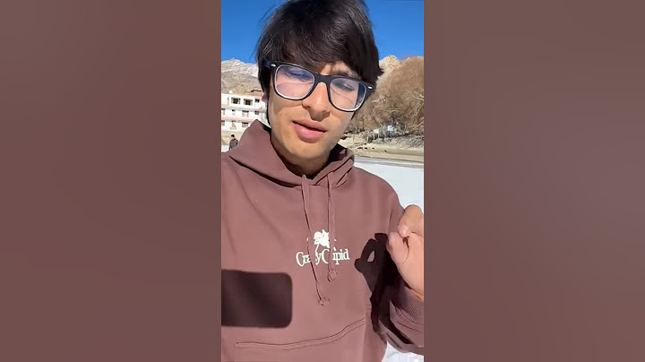 Ye Kya Dekh Liya 🙄 Frozen Waterfall #souravjoshivlogs #souravjoshitopvlogs #funny #shorts