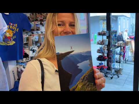 7 Shopping with Bente