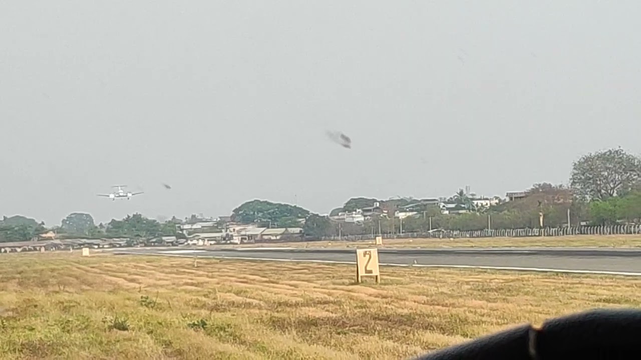 Beech 1900D, 1640h Local Early April 