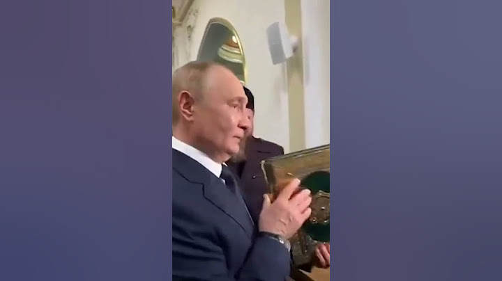 Путин поцеловал Коран