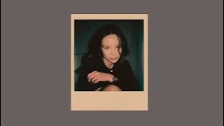 Download lagu Dreamer - Laufey (no beat)