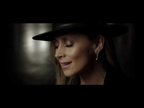 Lara Fabian - PAR AMOUR (Official Video)