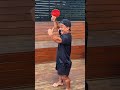 PING PONG COM UM ANÃO!