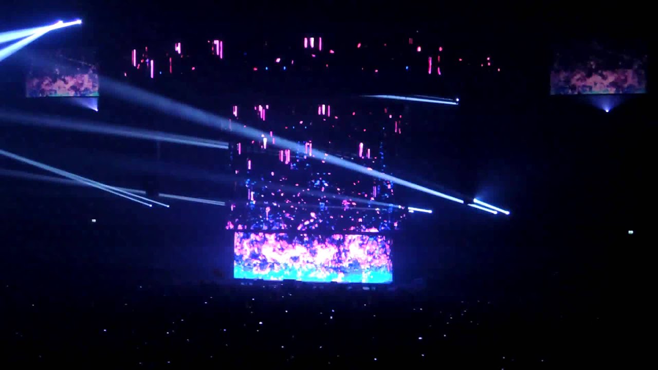 Swedish House Mafia @ Ziggo Dome (One Last Tour) - Youtube