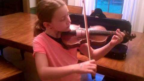 Ellie playing twinkle on her viola