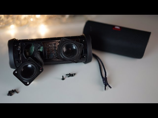 JBL Flip Essential, TEARDOWN / DISASSEMBLY, what is inside