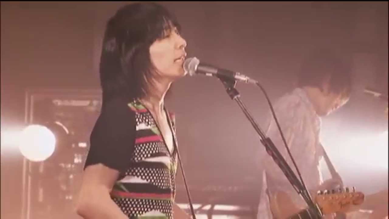 フジファブリック - 『桜の季節』 from 「Live at 富士五湖文化センター」 - YouTube Music