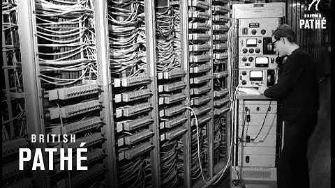 Under London Trunk Telephone (1968)