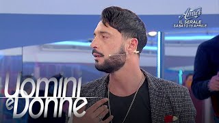 Uomini e Donne, Trono Over - Armando decide di lasciare lo studio