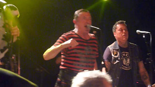 The Real McKenzies - Droppin&#39; Like Flies (live @ Willemeen Arnhem 11.05.2017)