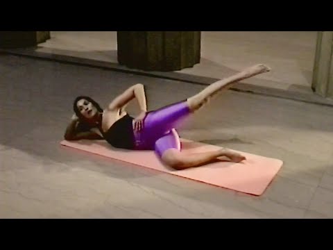 Lola Kirke - The Crime (The Workout)