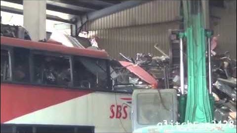 Scraping of SBS Bus - Video taken by glitchFan 2428