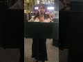堀内すず(まねきケチャ)路上ライブ1 トリセツ&rarr;赤いスイートピー&rarr;引き算&rarr;オリビアを聴きながら 2025/3/14 東急歌舞伎町タワー和牛特区