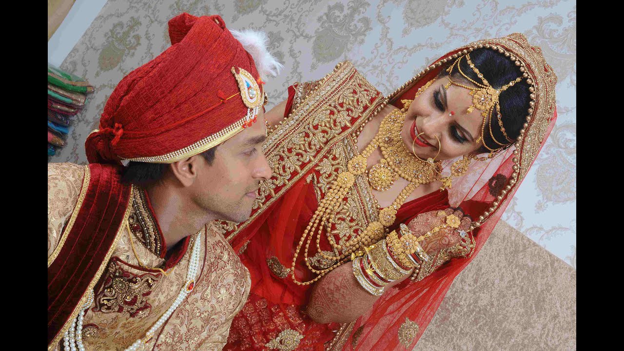 Beautiful Indian Hindu Dulha and Dulhan Hand.Indian Hindu Wedding Stock  Photo - Image of items, wedding: 195908640