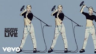 Video thumbnail of "Miley Cyrus - Wrecking Ball (Live On SNL)"