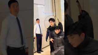 怎么宋墨到了現代,前面也得有倆護衛開路啊#李昀銳 #李昀銳北面 #線下生圖