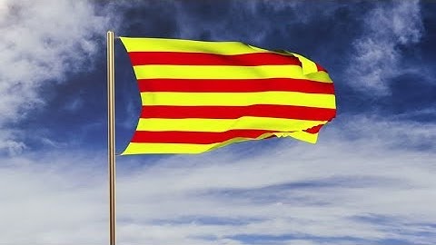 4K Catalonia flag waving in the wind. Green screen, alpha matte. Loopable animation Stock video