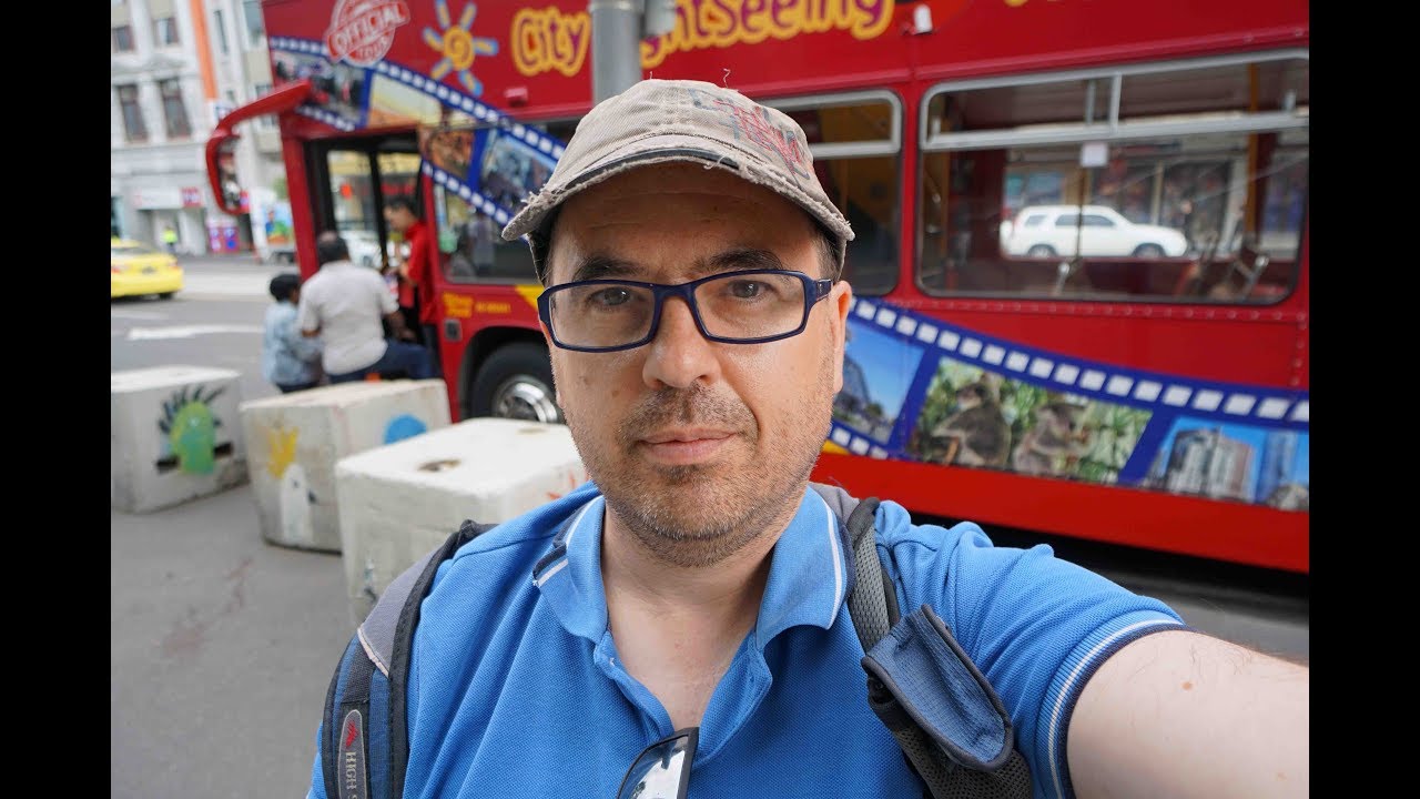 Melbourne Sightseeing Hop on Hop off Bus | Top Things to do in Melbourne Australia