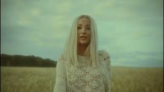 Adrina - Krūtinė Staugia