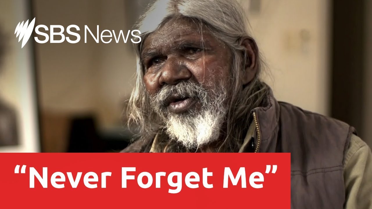 David Galpilil's daughters accept top NAIDOC award on his behalf - YouTube