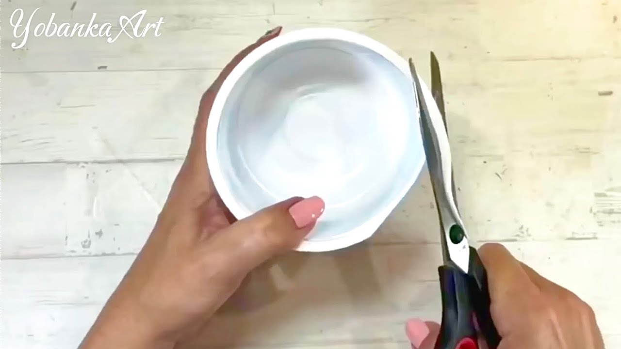 3 простых идеи для изготовления корзин: картон, пластиковые контейнеры и веревка