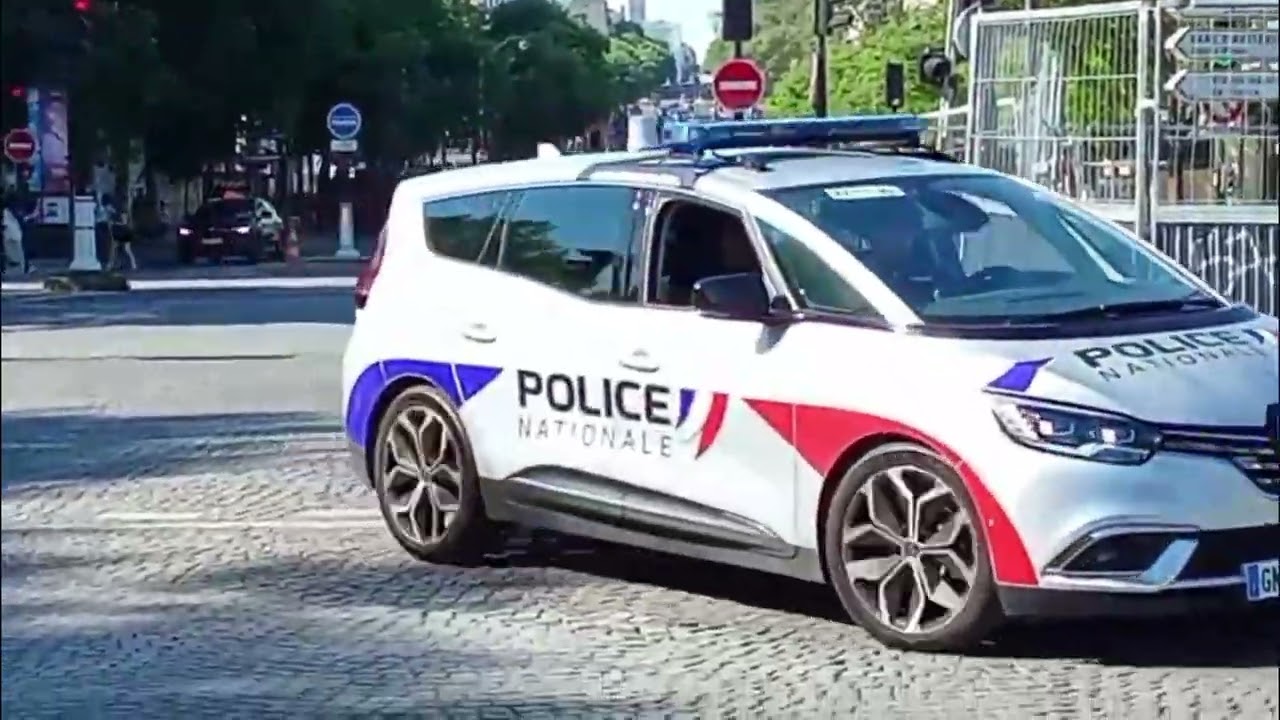 { Compilation #3  ] Véhicule de Police Nationale en Urgence dans Paris