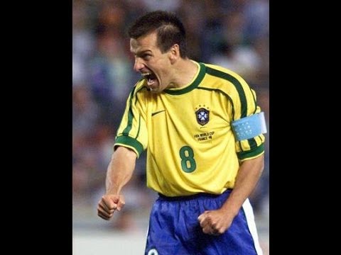 Copa de 94: Entre a maldição e a vingança, Dunga foi um dos