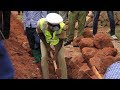 Polisi Wasaidiana Na Mkuu Mpya Wa Mkoa Geita Kushika Sururu Polisi Wasaidiana Na Mkuu Mpya Wa Mkoa Geita Kushika Sururu
