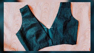 Deep neck Saree Blouse Cutting and Stitching || V neck blouse cutting and stitching in Hindi ||