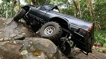 A cinematic video of the Rc4wd Tf2 Midnight Edition