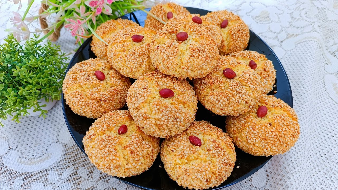 أسهل و اسرع حلوة لشرب الشاي بدون زبدة و لا دقيق هشيشة كذوب في الفم بمكونات بسيييطة متوفرة في كل بيت