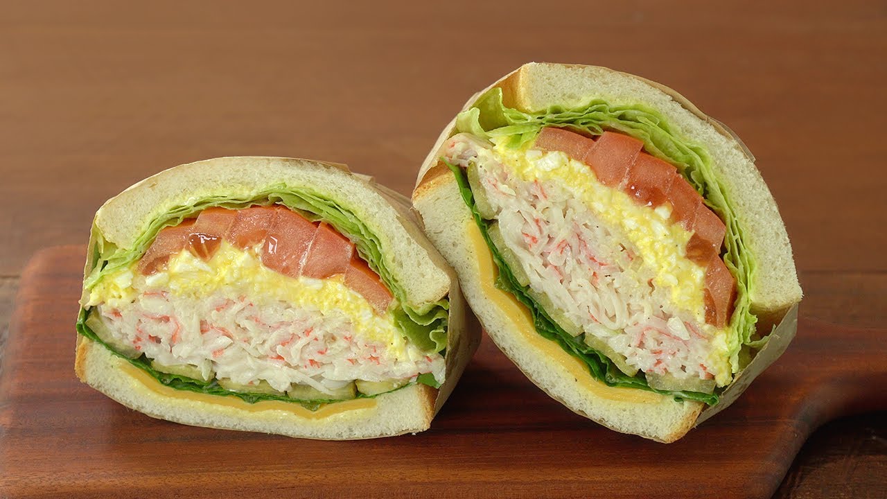 ⁣통통한 게살 샌드위치 만들기 :: 샌드위치 예쁘게 싸는법 :: 크래미 샌드위치 :: Crabmeat Sandwich :: Sandwich Recipe