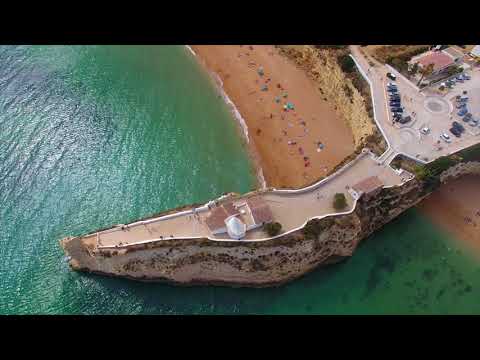 Vídeo: Escotilha Misteriosa Quinzenal, Senhora Da Rocha Gigante E Localização Precária Da Plataforma