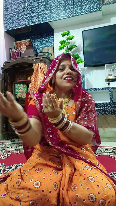 My mind wanders from street to street || #bhajan #song #hindugod #bhajan