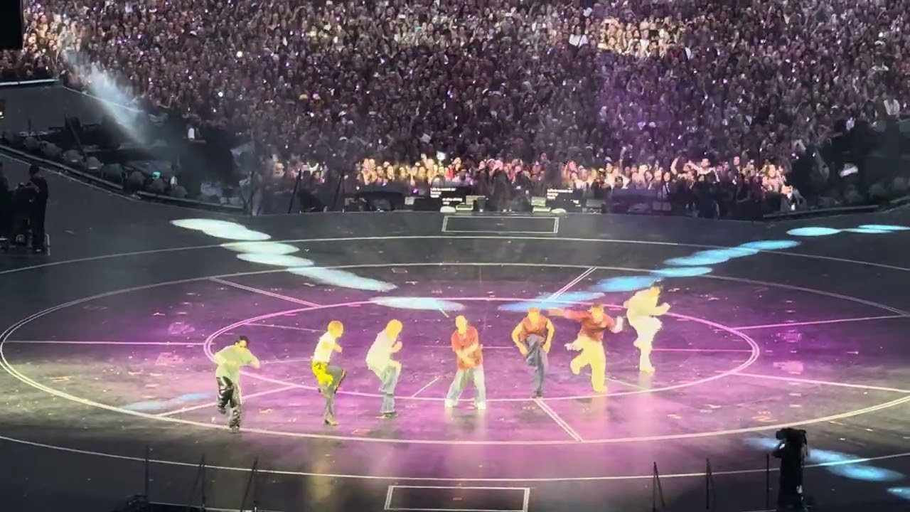 39Dynamite39 By V BTS WORLD TOUR ARIRANG - YouTube Auto playertube