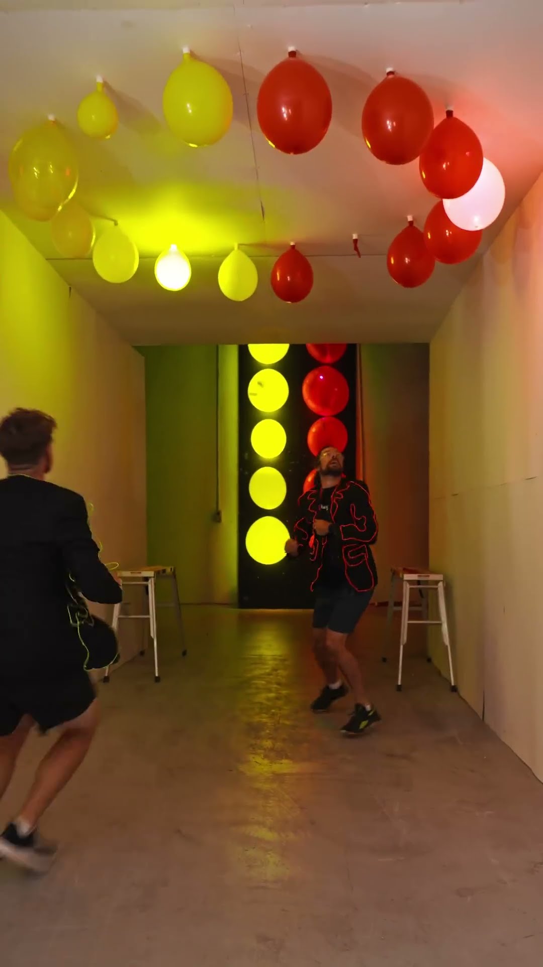 Balloon Pop LIGHTS RACING!! ?