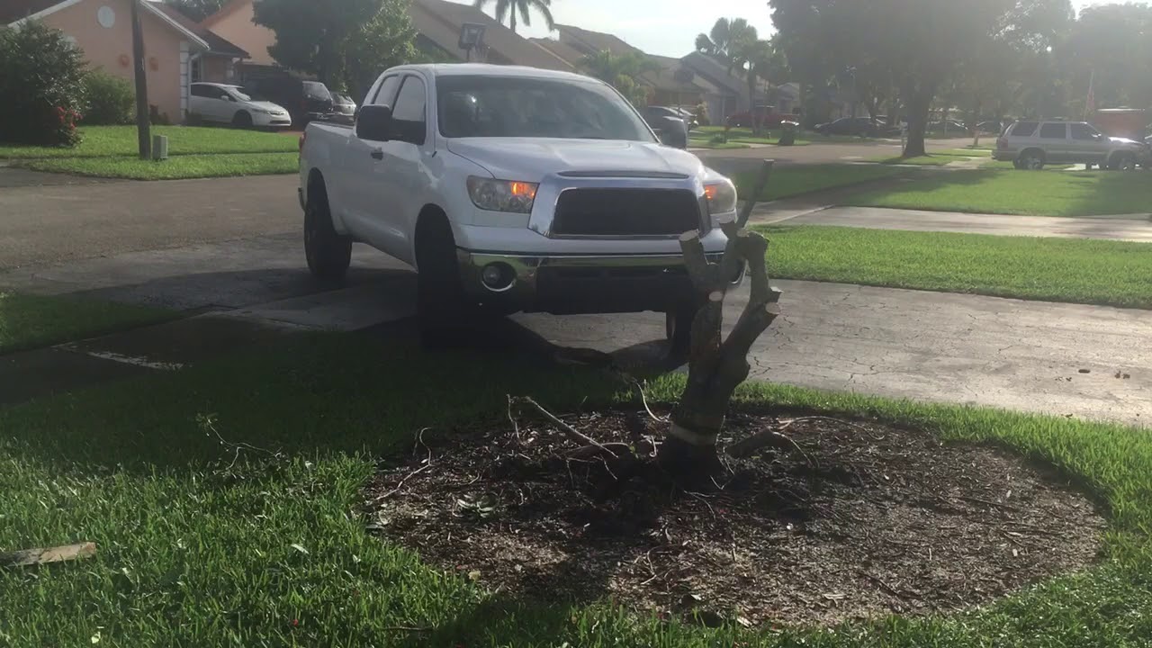 Tundra stump pull - YouTube
