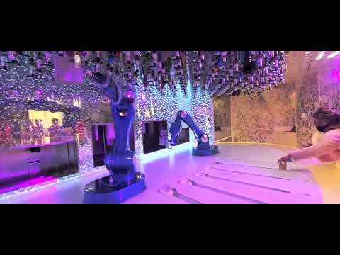 Taking a Look at the Amazing Bionic Bar, Oasis of the Seas, 2022