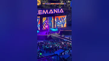 FULL ENTRANCE - Bayley's NEW THEME at WrestleMania XL - Night 2