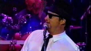 Video thumbnail of "The Blues Brothers - She caught the katy"
