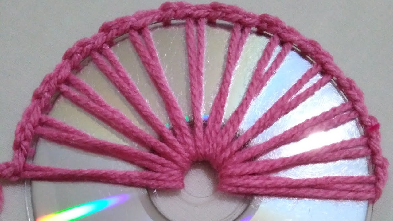 See what you can create using an old CD in the art of crochet - YouTube