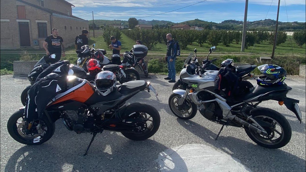 Inseguendo una Multistrada sul Sassello - MV Agusta F3 800