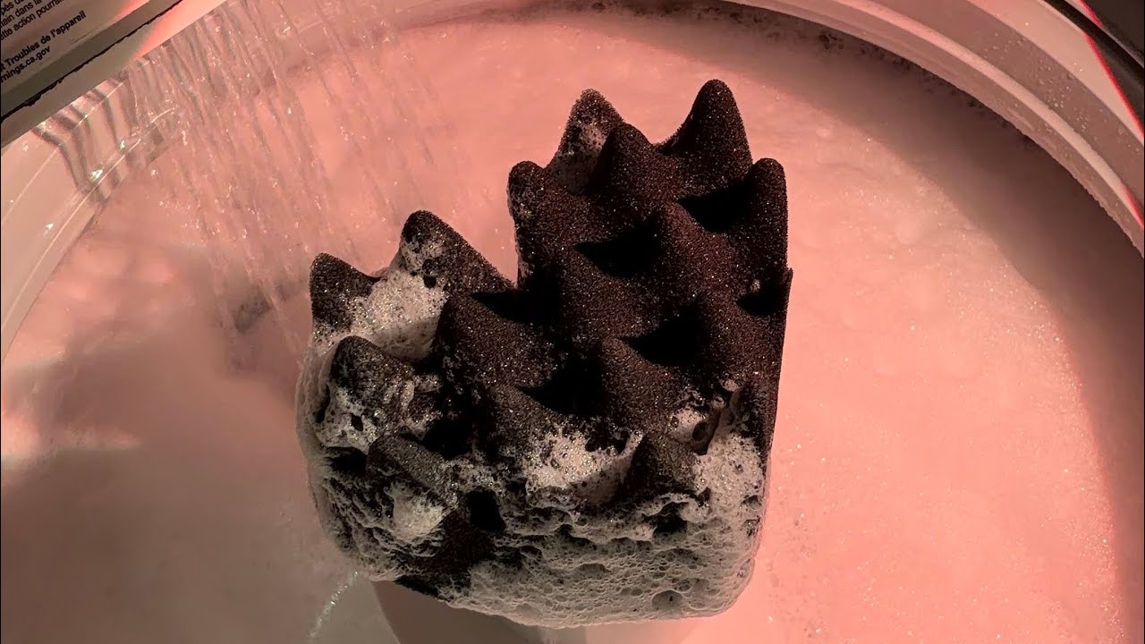 Cleaning the foccaaaoouuttt of these towels! 🔥